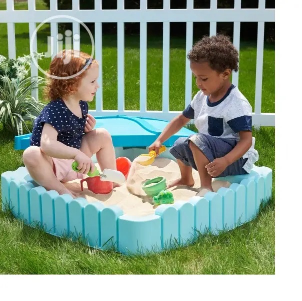 Little Tikes Picket Fence Sandbox With Free Sand Toys