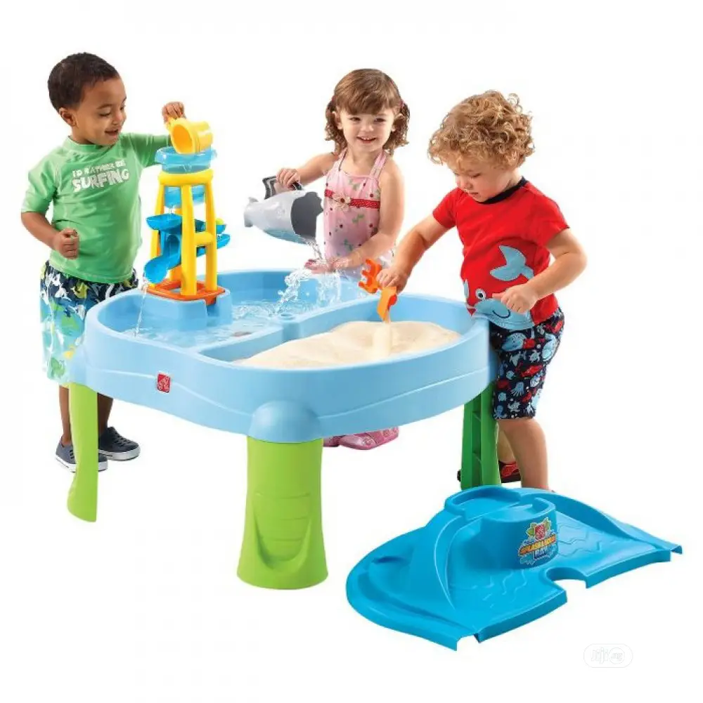 Step2-Splash-And-Scoop-Bay-Sand-And-Water-Table