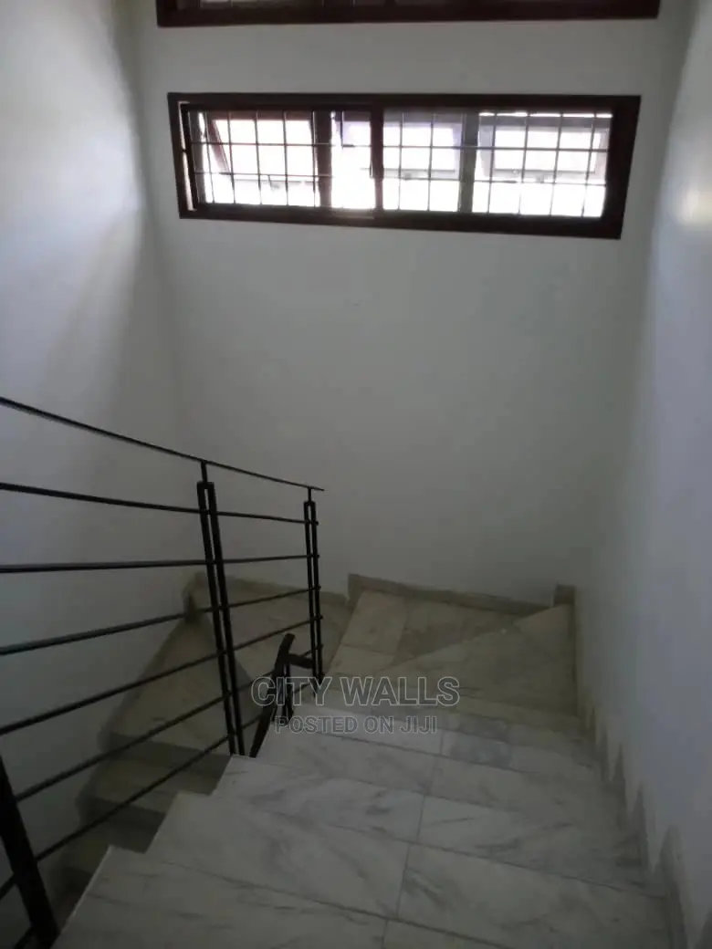 A Tastefully Built 4bedroom Terrace