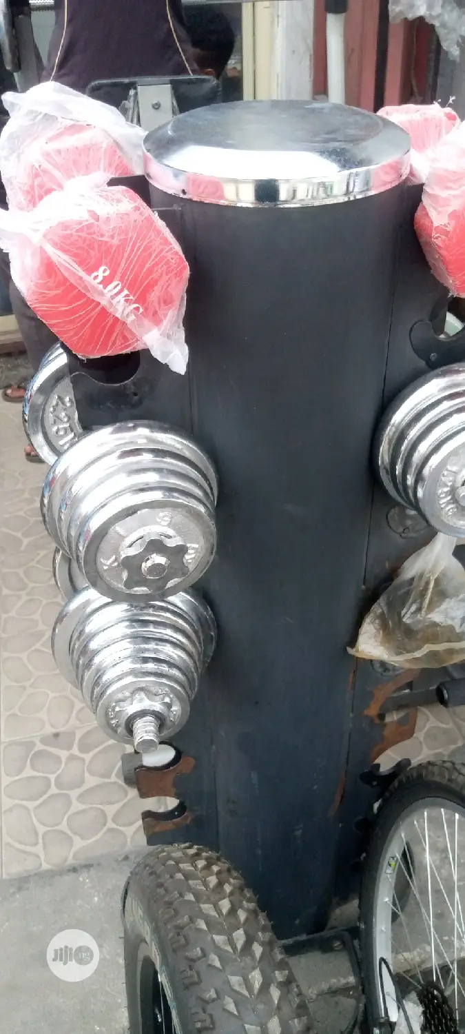 Brand New 8kg Dumbbell Available