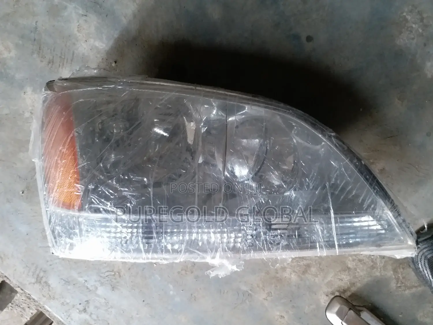 Kia Sorento Headlamp 2005 Model