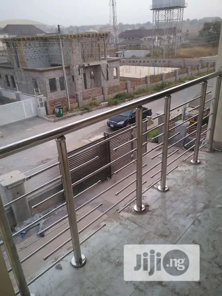 Stainlessway Balcony Semi Spacing Design