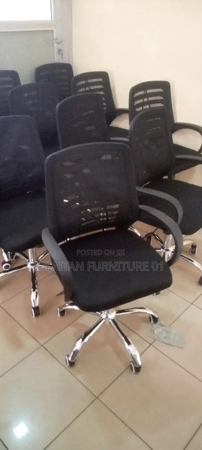 Swivel Arms Chair