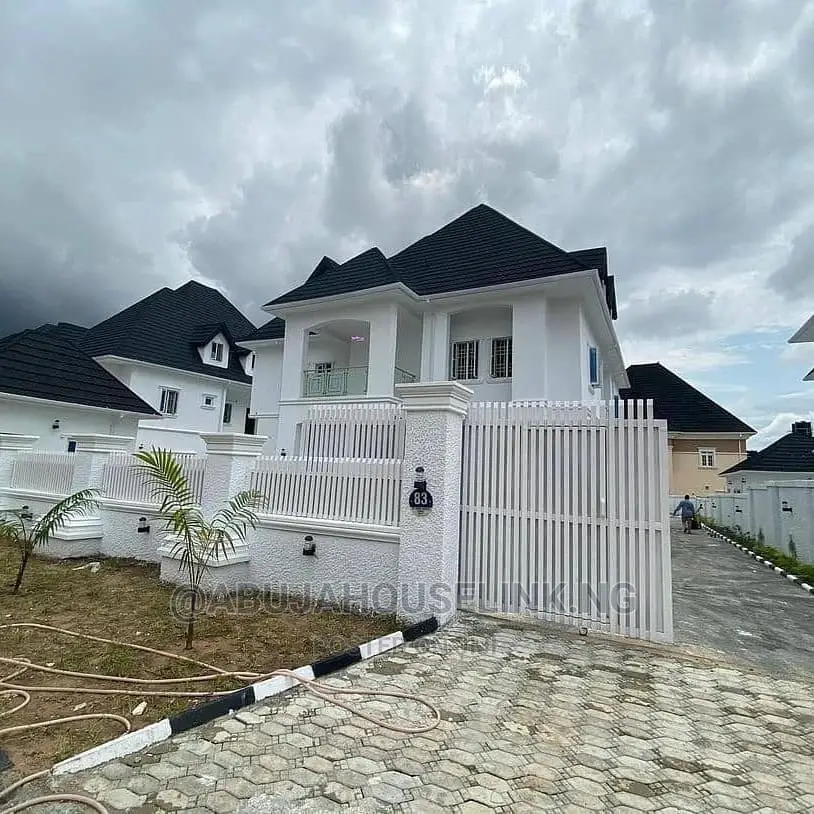 Furnished 6bdrm Duplex in Gwarinpa for sale