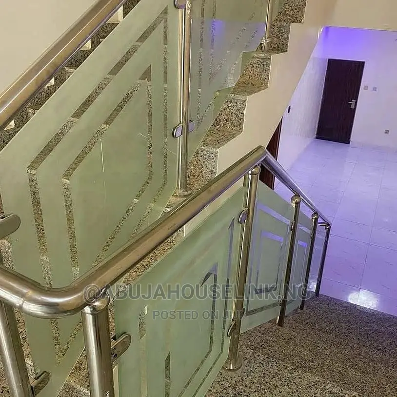 Furnished 6bdrm Duplex in Gwarinpa for sale