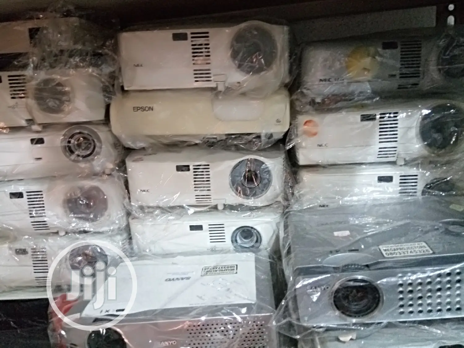 Neat Super London Used Projectors