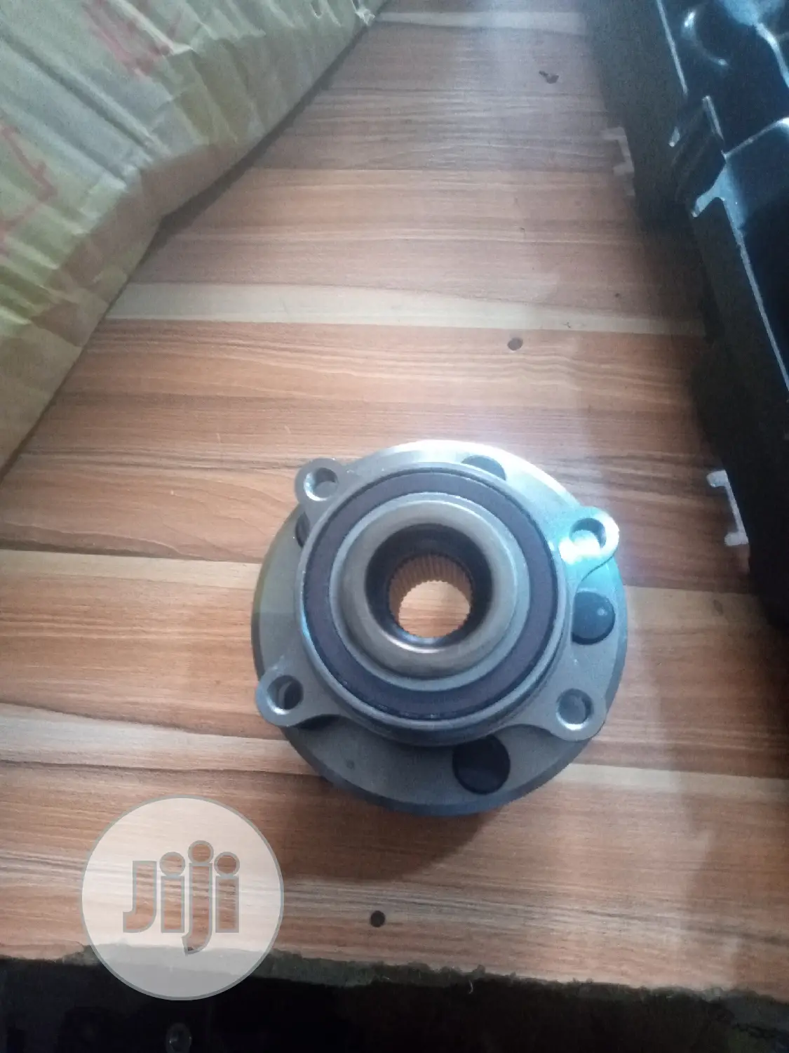 Rear Hub Ford Edge 2012