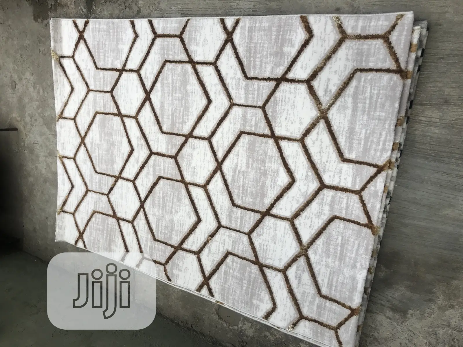 Redefine Ur Sitting Room With Our Quality Center Rugs