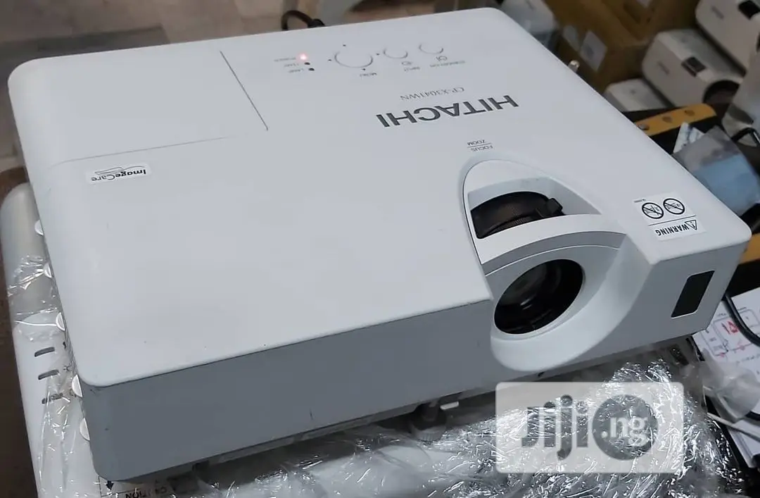 Projector Sales Ikeja Lagos Hitachi Daylight 3lcd Projector