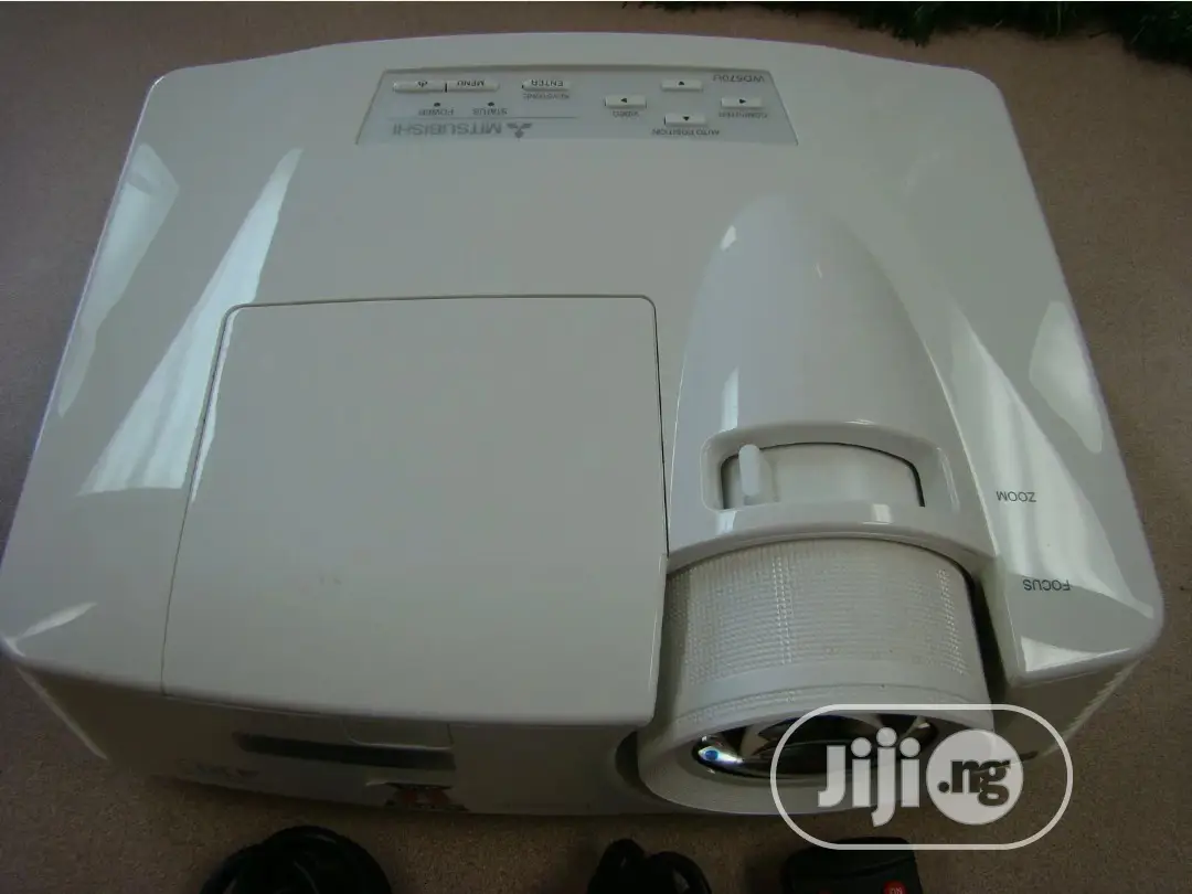 Sales Of Projector Ikeja Lagos