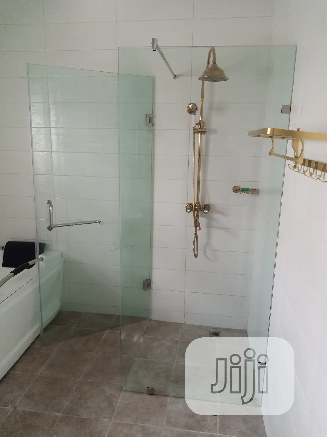 Frameless Shower Cubicle