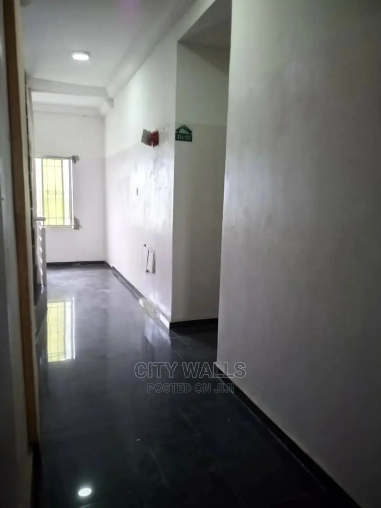 2bdrm Apartment in Chevron for rent