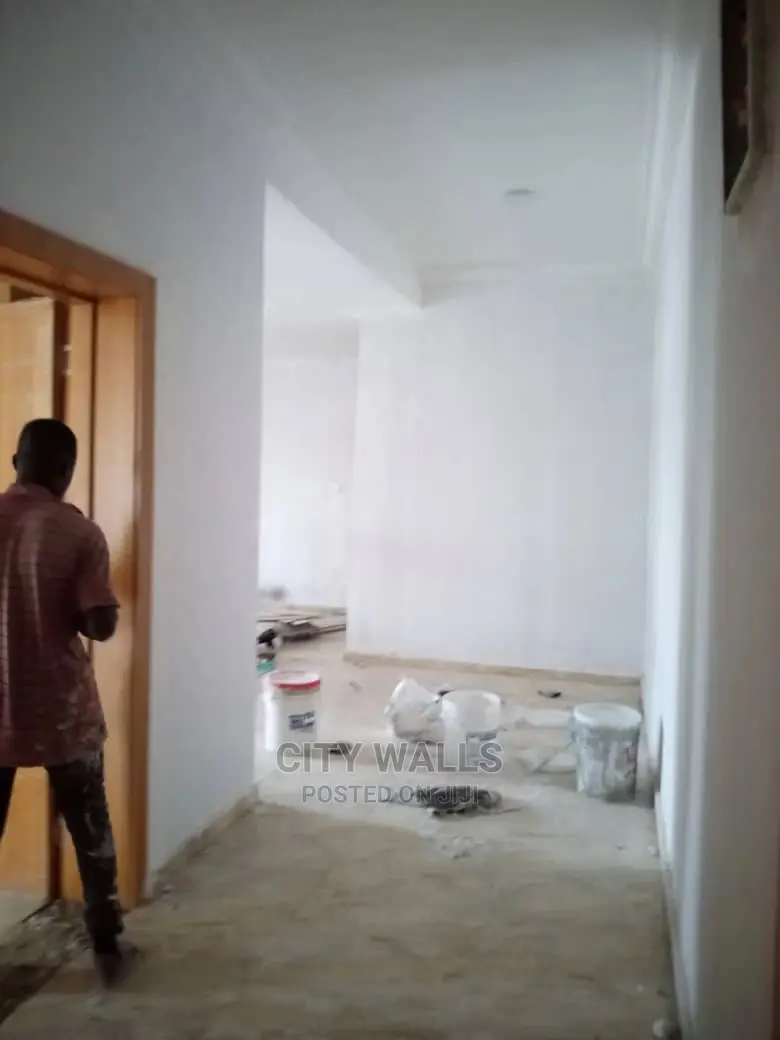 2bdrm Apartment in Chevron for rent