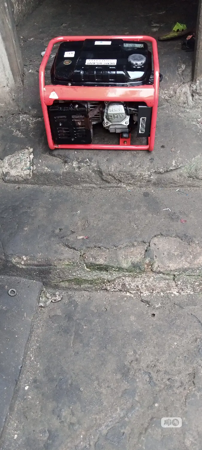 3 Months Old 1.8KVA SENWEI ECO1990S Medium, Copper Generator