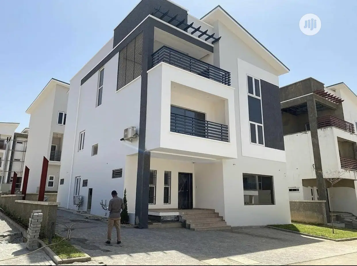 5bdrm Duplex in Jabi for sale