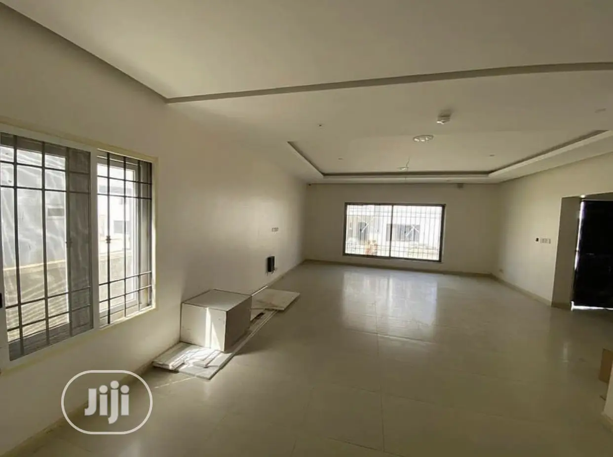 5bdrm Duplex in Jabi for sale