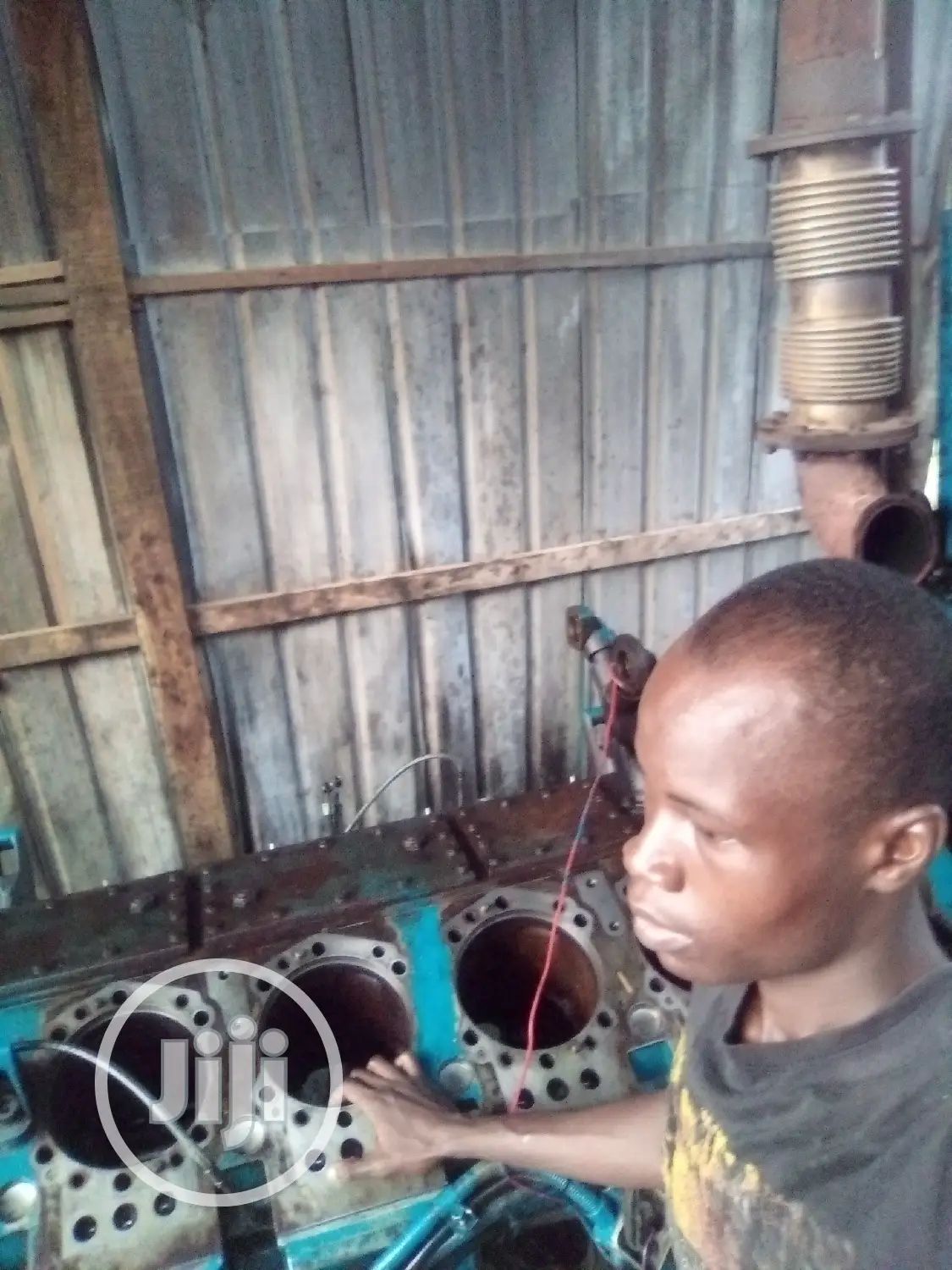 Repair of Heavy Duty Generators Such Cummins Perkins