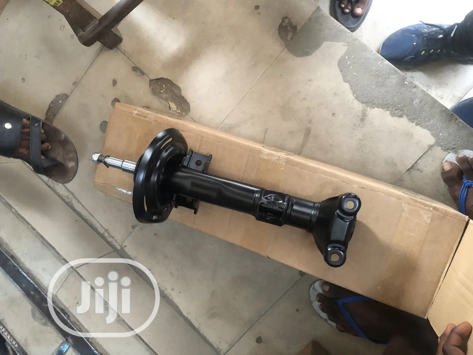 C300 Benz Front Shock Absorber (W204)