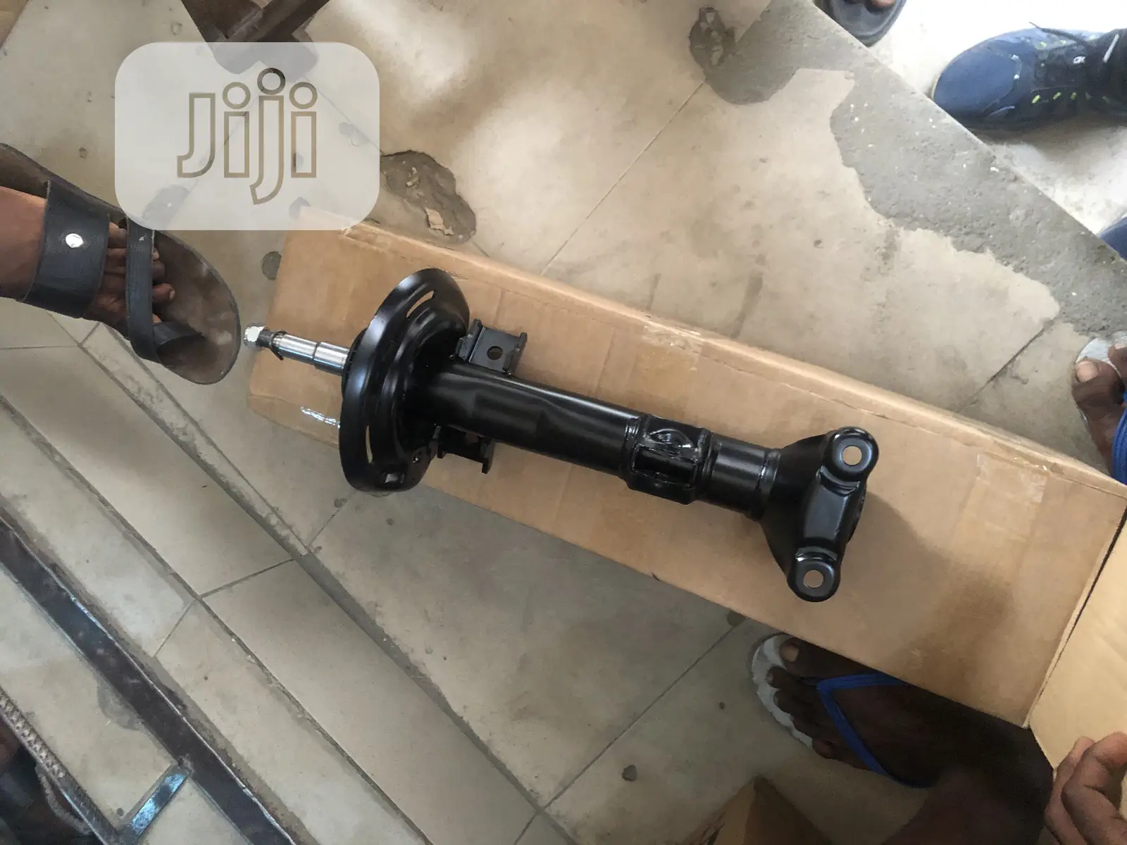 C300 Benz Front Shock Absorber (W204)