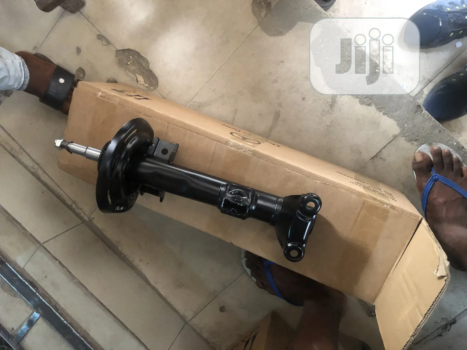 C300 Benz Front Shock Absorber (W204)