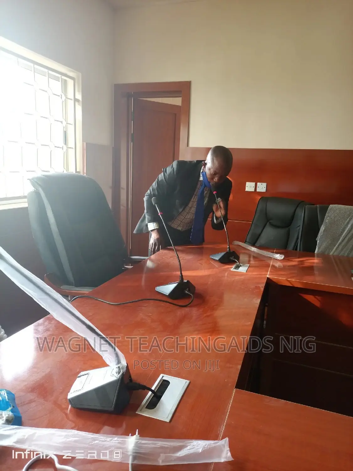Conference Wireless And Wired Deligate Microphone