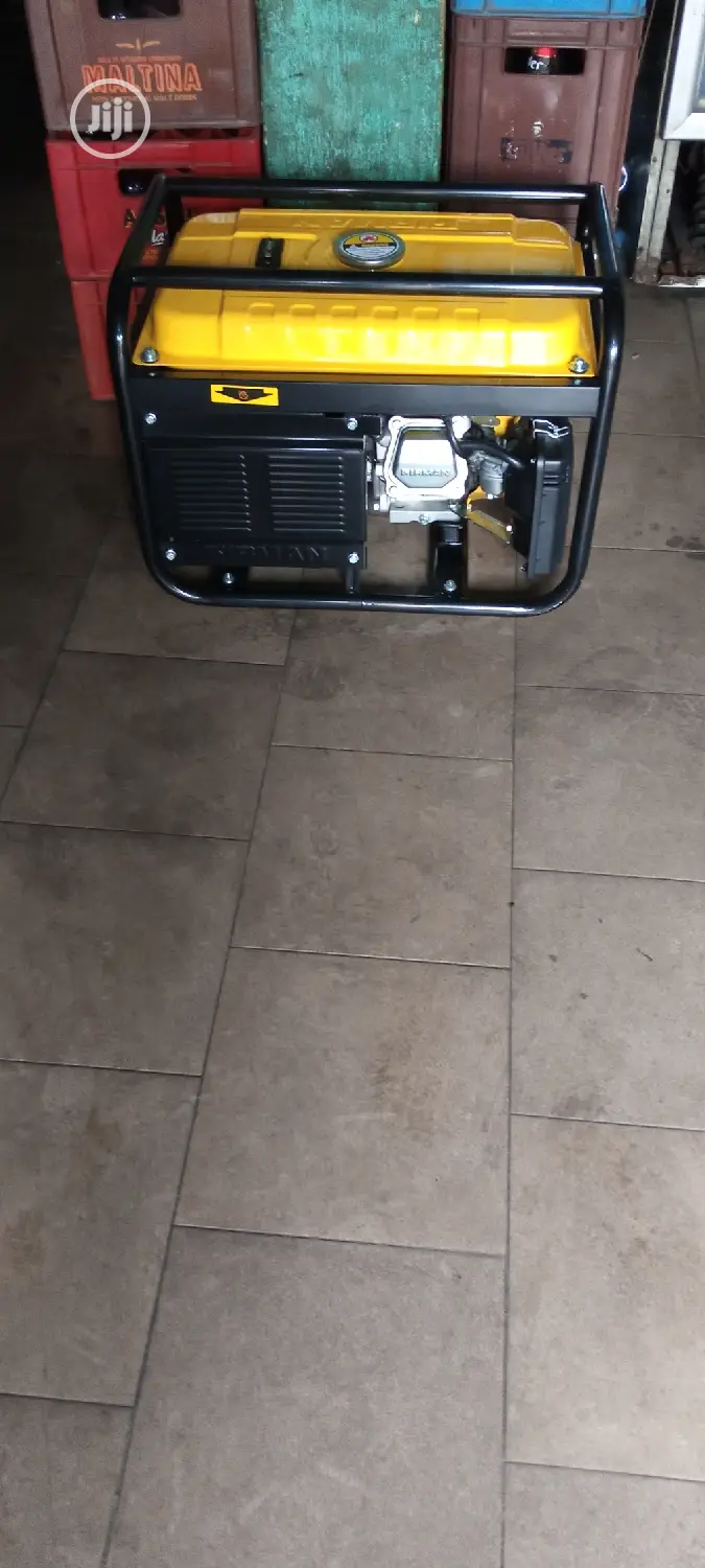 1 Month Old 2.8KVA SUMEC FIRMAN SPG3000 Copper Generator Set