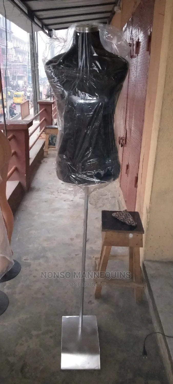 Female Pinnable Size 8 Black Dressform