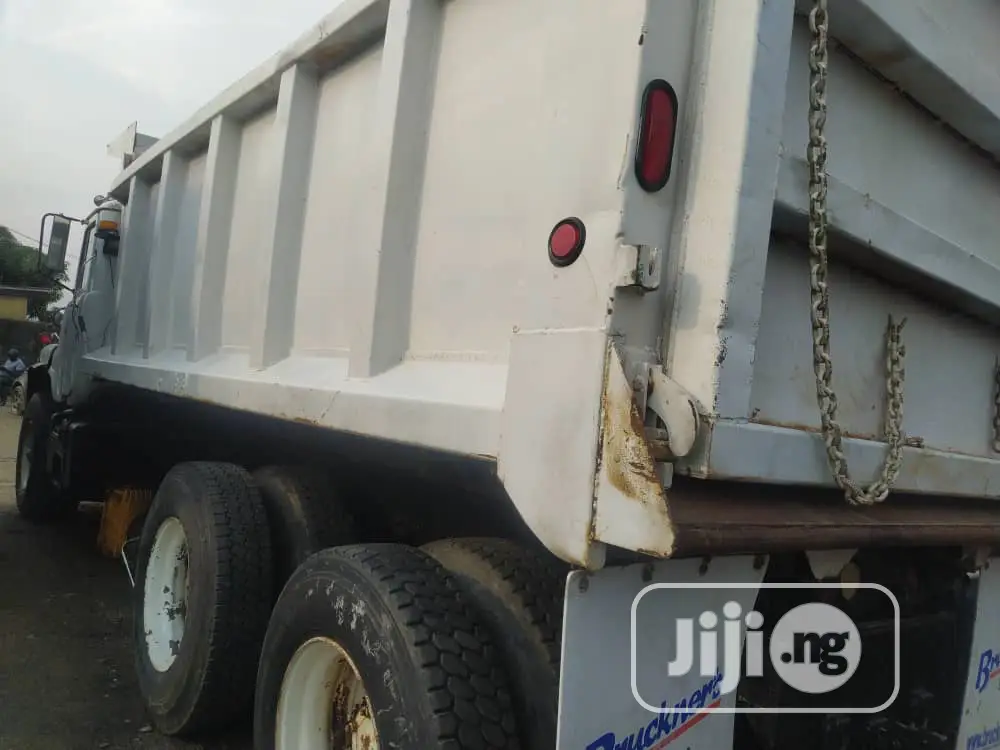 Newly Arrived Mack Ten Tyres Tipper Truck DM Axle 24valves