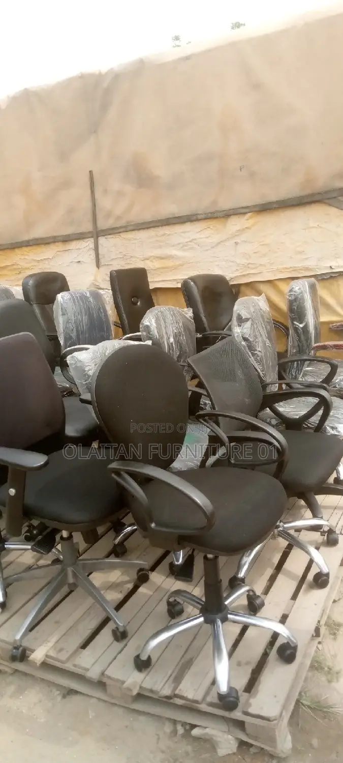 Swivel Tokubo Chair