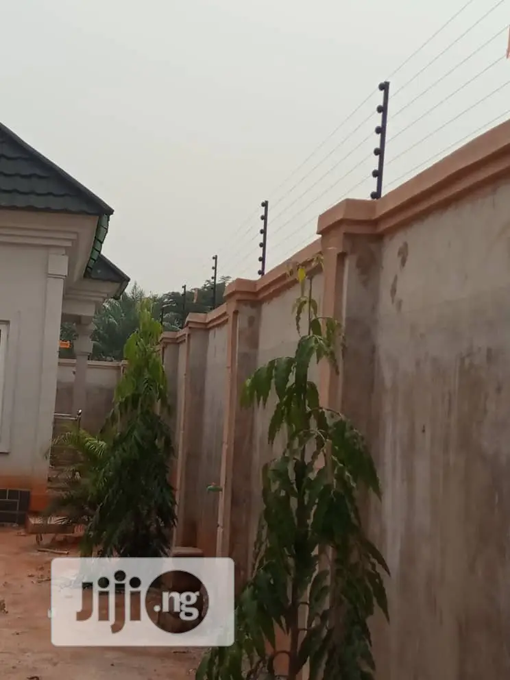 Electric Perimeter Fence Security