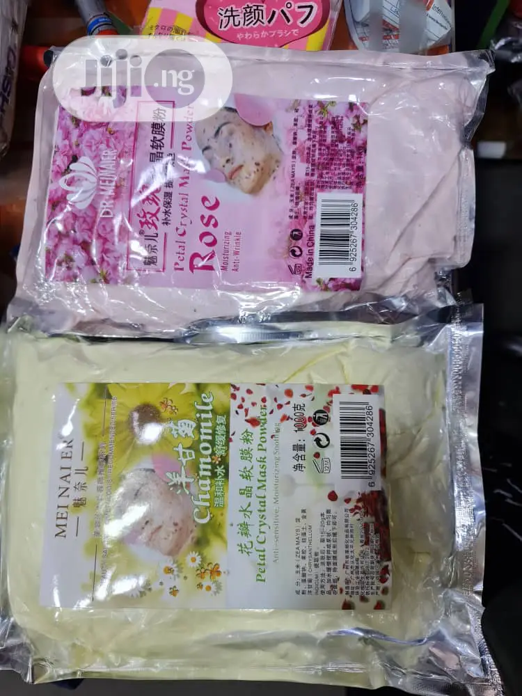 Petal Crystal Powder Mask