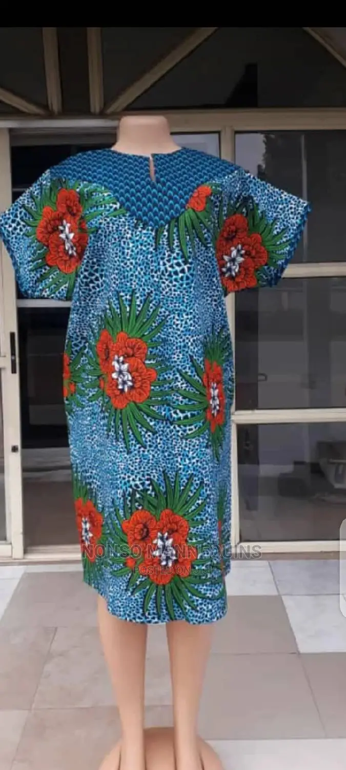 Busty Size 10 Armless Rubber Female Mannequin