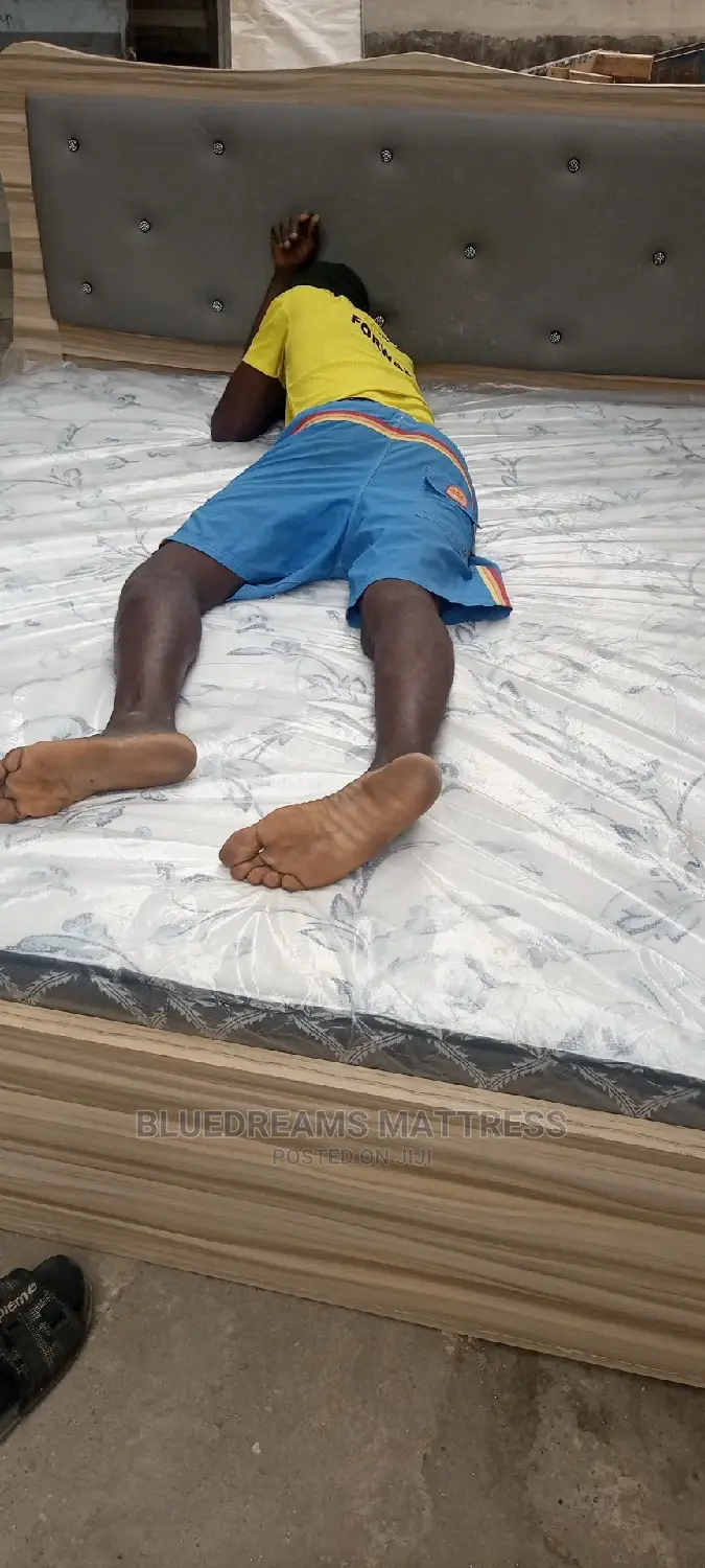 USA 6b7 Spring Hybrid Mattress