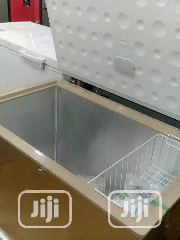 Complete Skyrun 350litre Chest Freezer