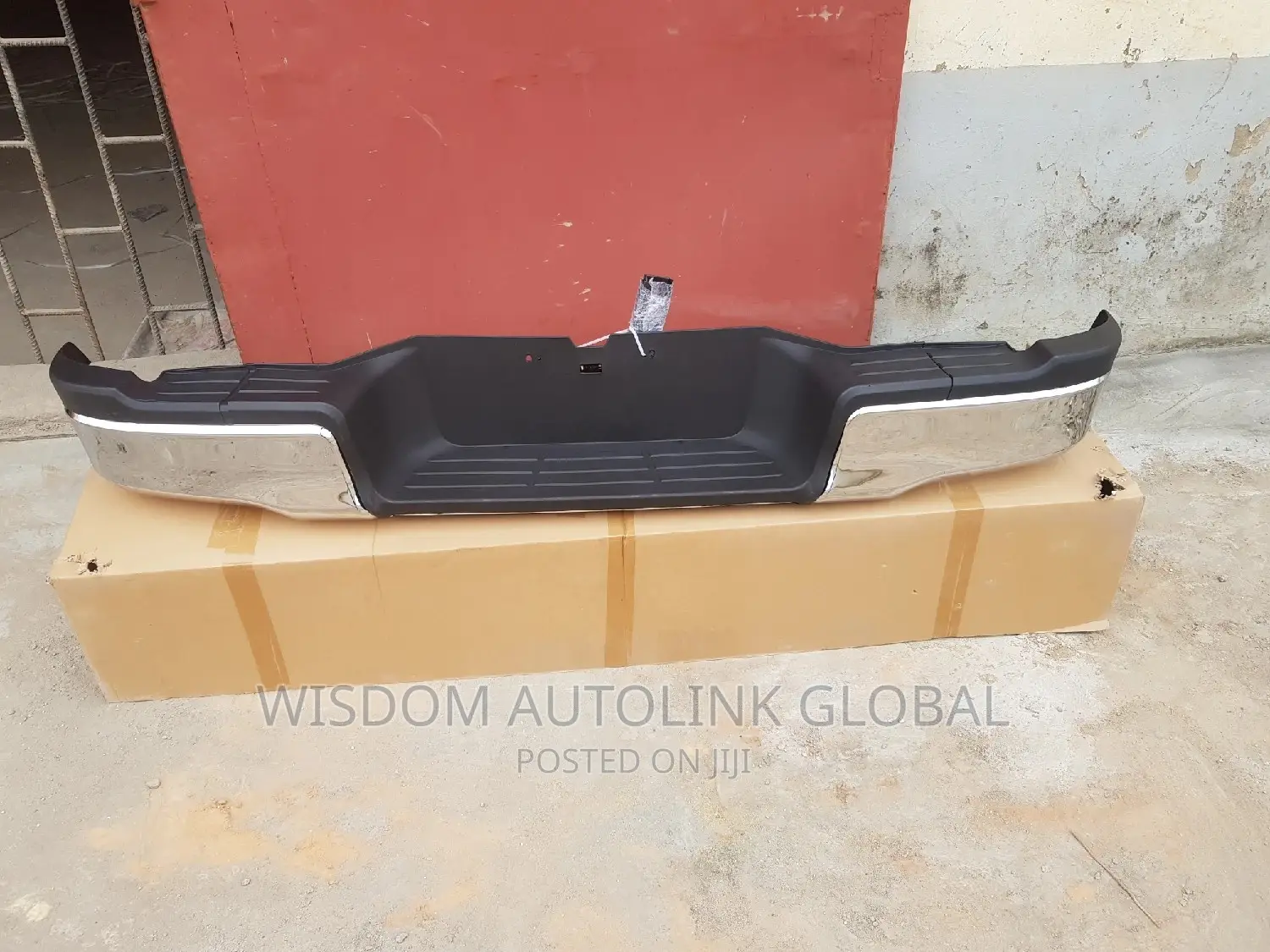 Rear Bumper For Toyota Hilux (Revo) 2015 To 2021 Follow Come