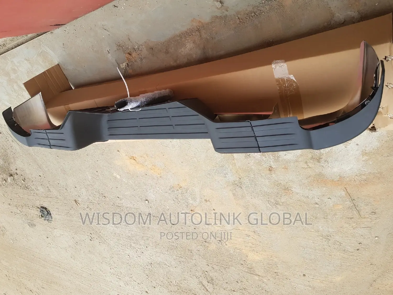 Rear Bumper For Toyota Hilux (Revo) 2015 To 2021 Follow Come