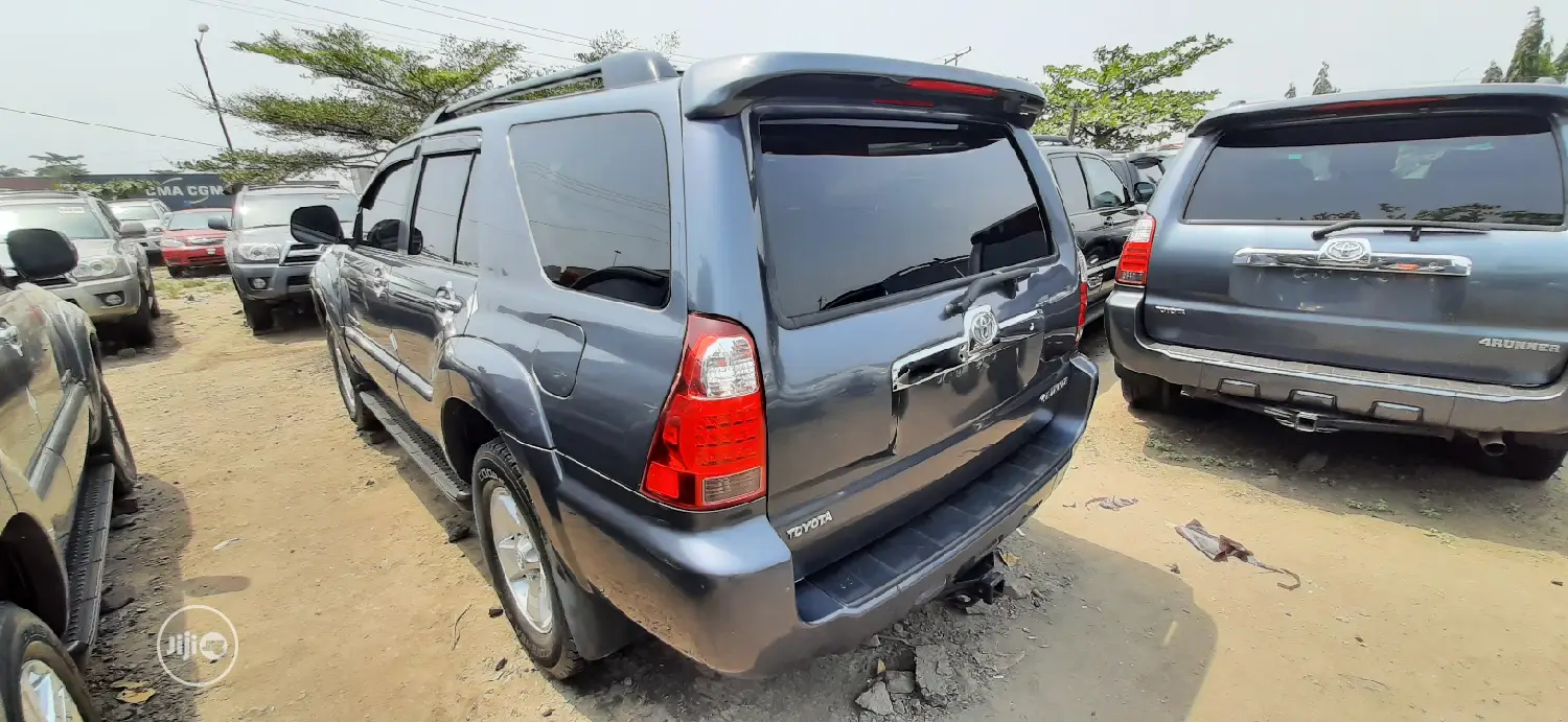 Toyota 4-Runner Limited 4x4 V6 2007 Gray