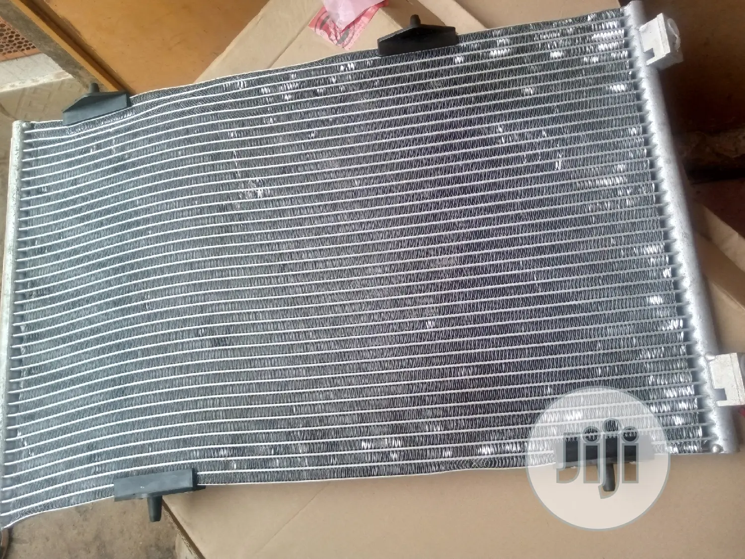 Peogout 301 Condenser