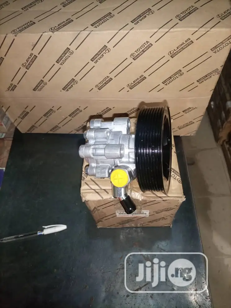 Power Steering Pump for Toyota Land Cruiser 2015 3ur
