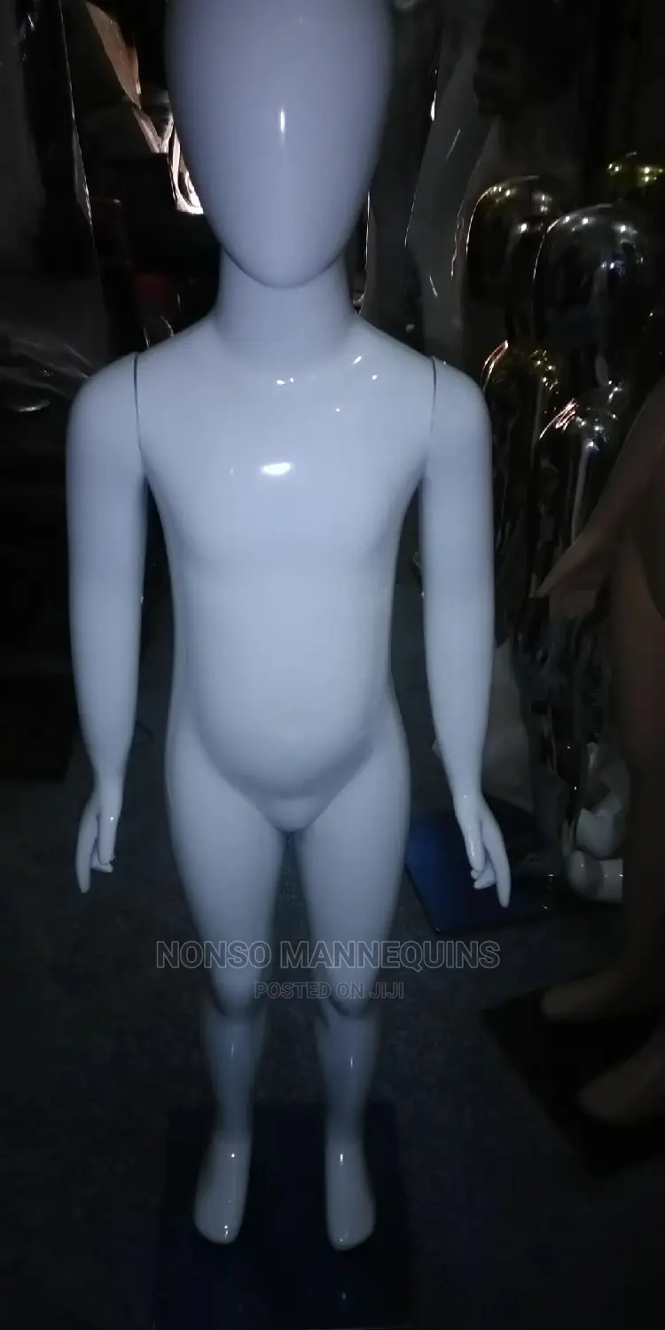 Glossy White Age 3 To 5 Years Display Mannequin
