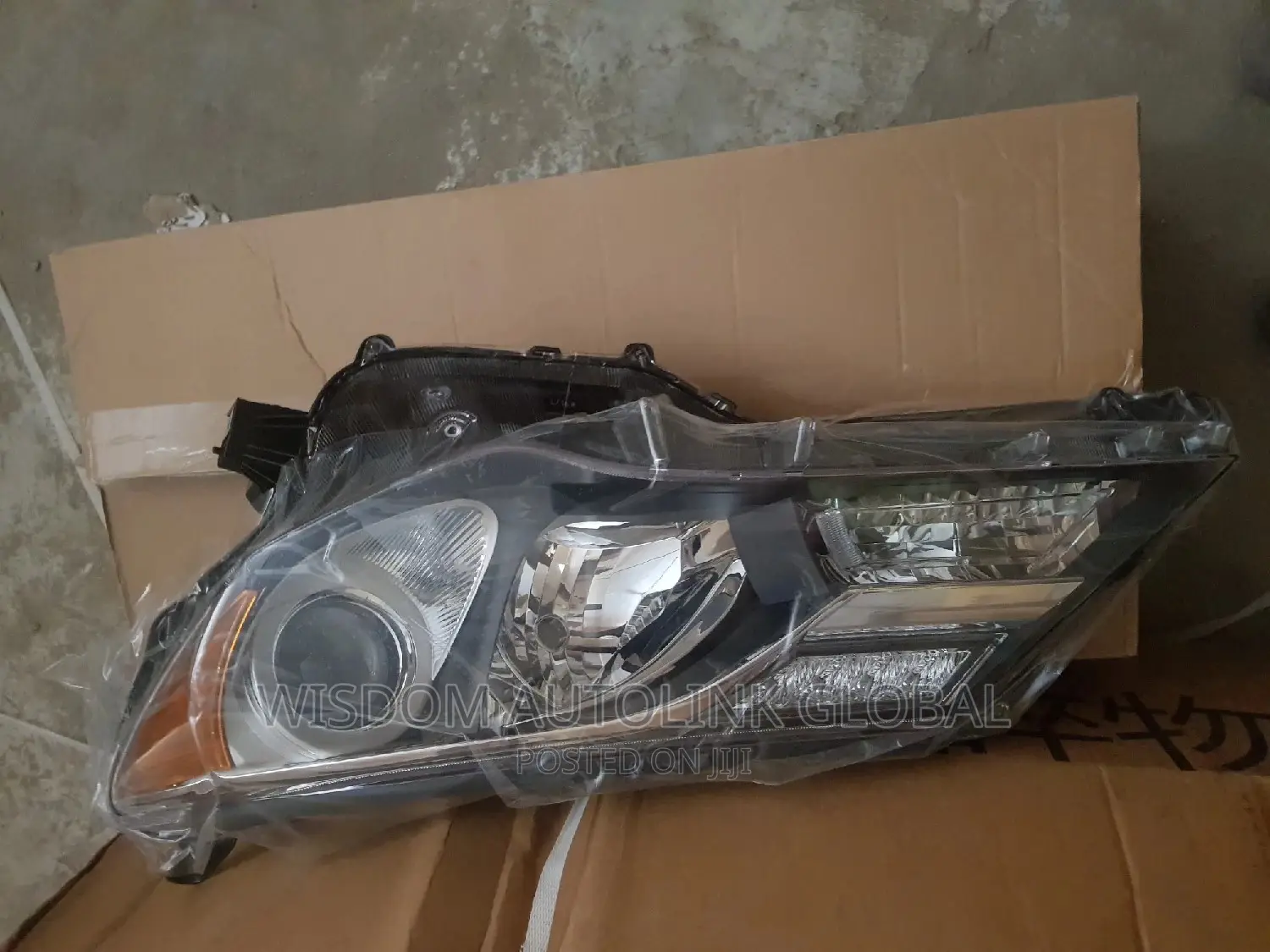 Headlights for Toyota Rav4 2014,2015 Model American Spec