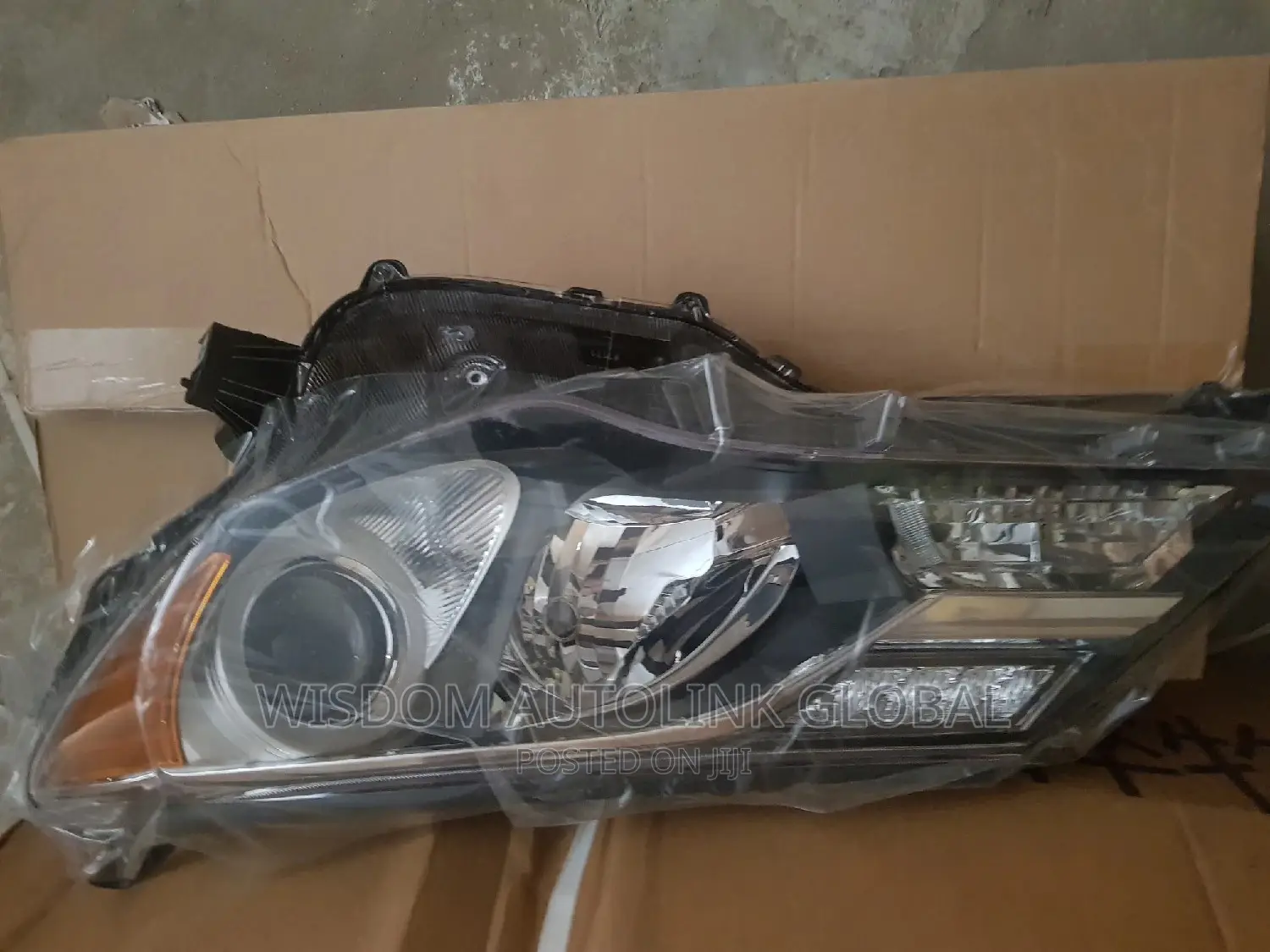 Headlights for Toyota Rav4 2014,2015 Model American Spec
