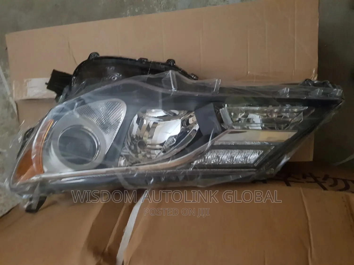 Headlights for Toyota Rav4 2014,2015 Model American Spec