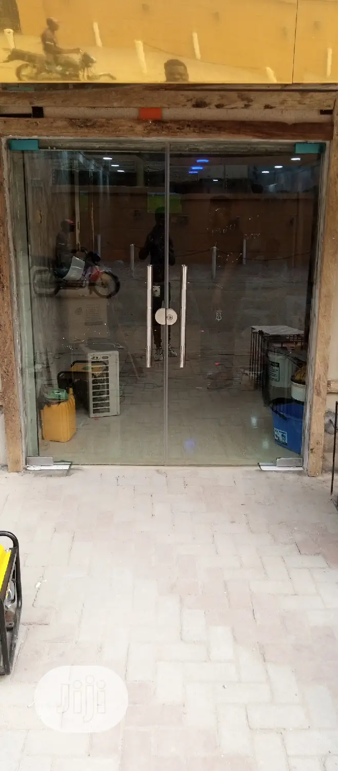 Entrance Glass Door(10mm