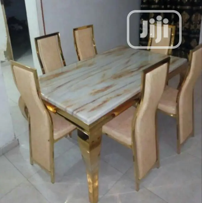 6 Siter Chair and Table