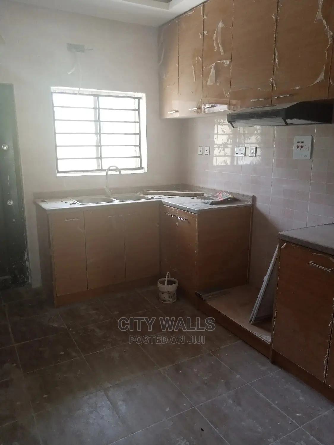 3bdrm Townhouse / Terrace in Ikate for rent