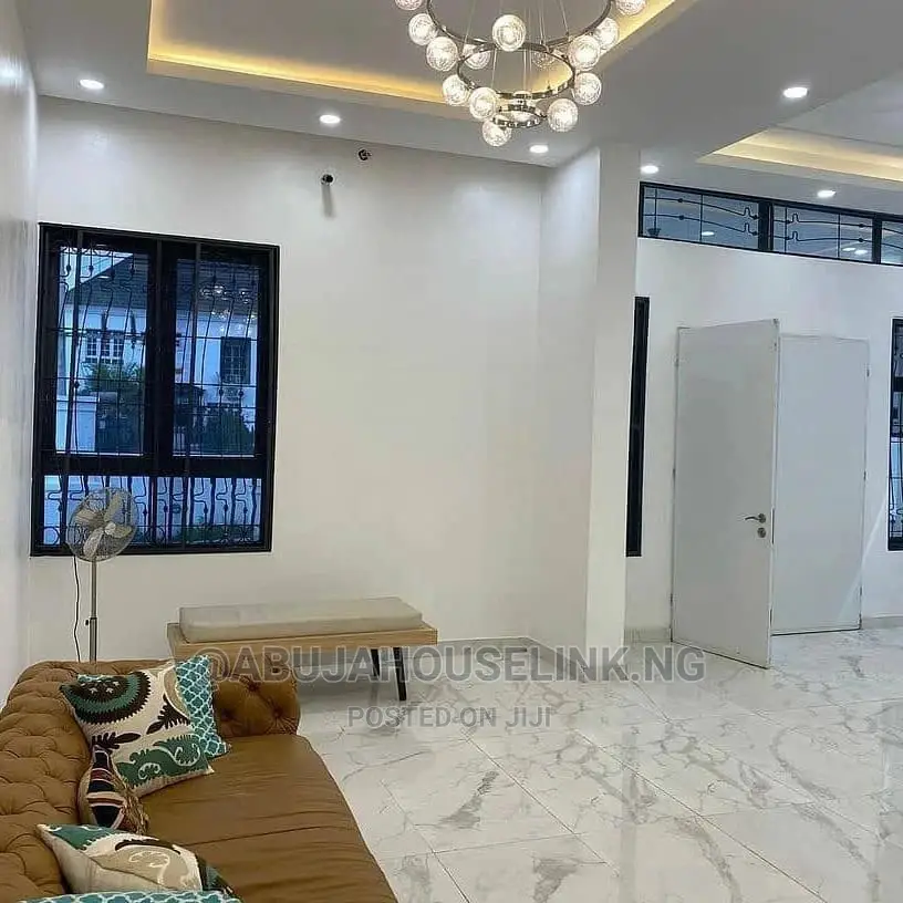 Furnished 7bdrm Mansion in Gwarimpa Estate, Gwarinpa for sale