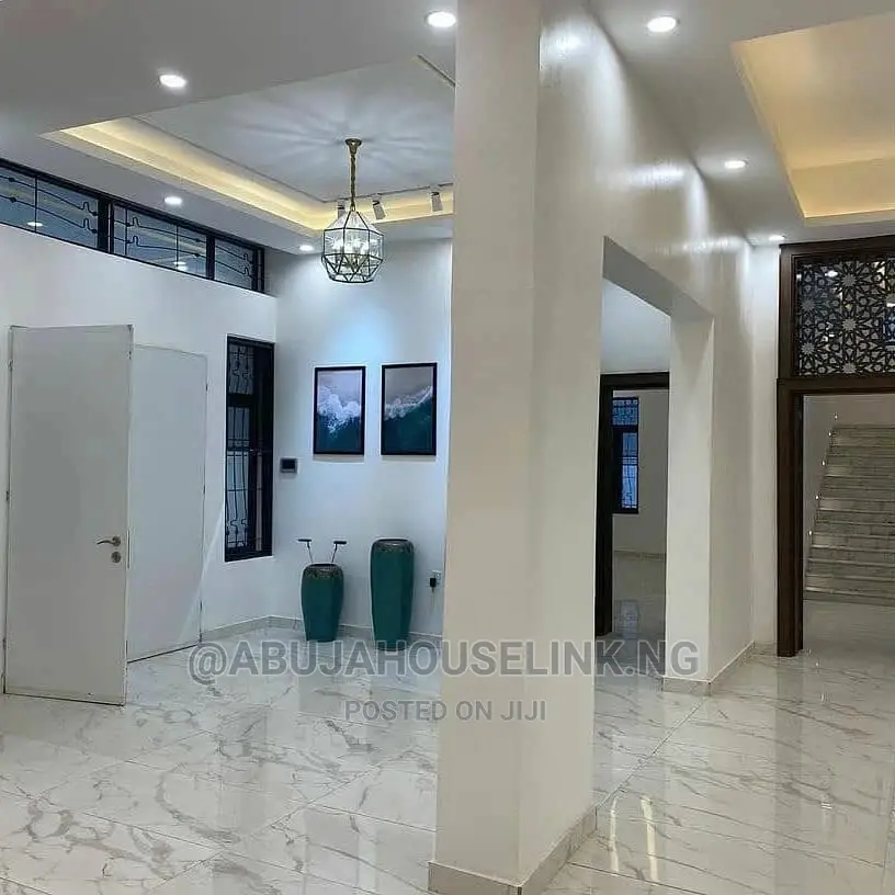 Furnished 7bdrm Mansion in Gwarimpa Estate, Gwarinpa for sale