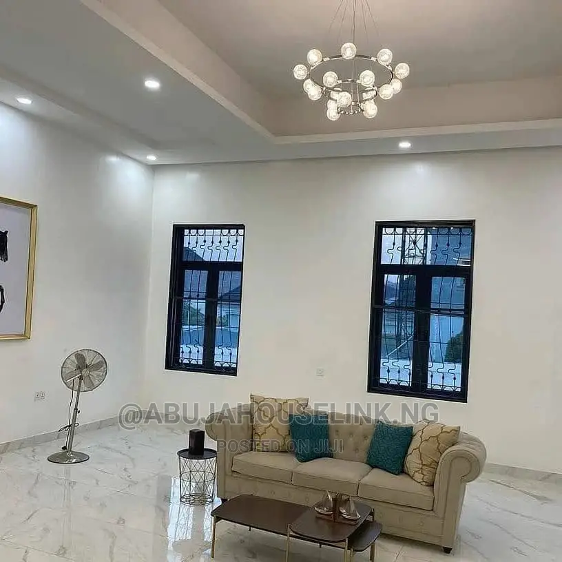 Furnished 7bdrm Mansion in Gwarimpa Estate, Gwarinpa for sale