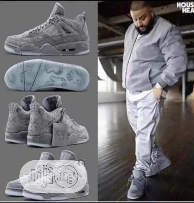 Air Jordan 4 Kaws •Cool Grey•”Night Glow”